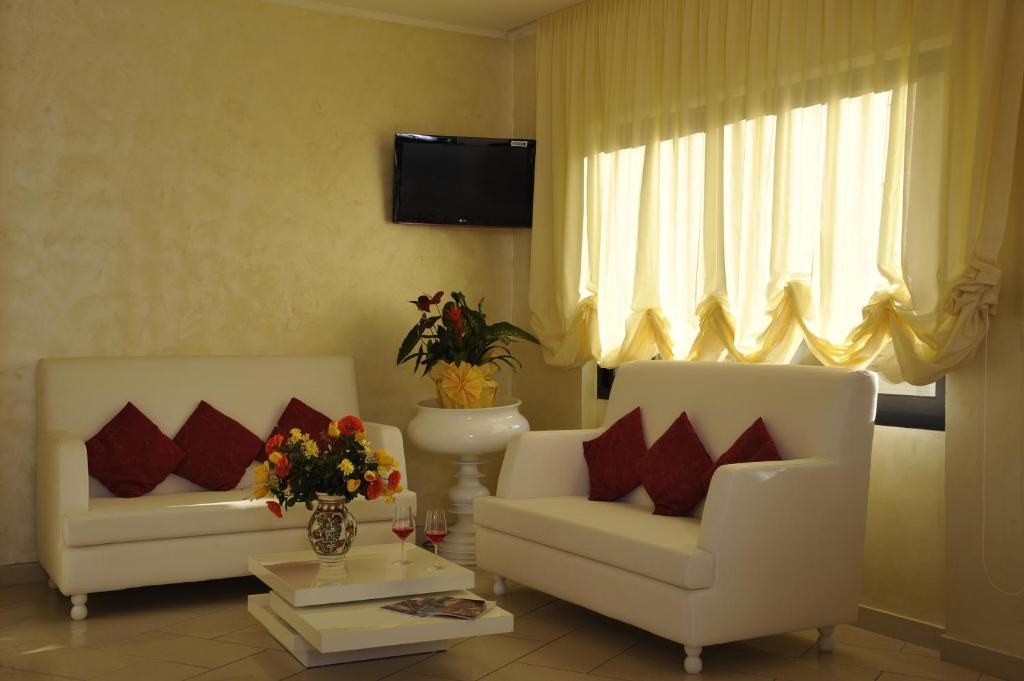 Hotel Fantasy Римини Екстериор снимка